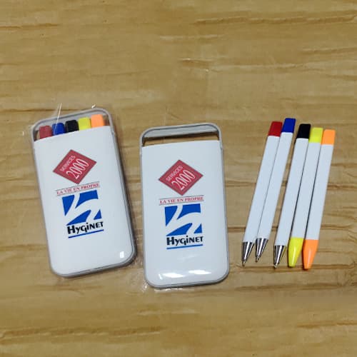 Bag with greenfork, marker and pegs